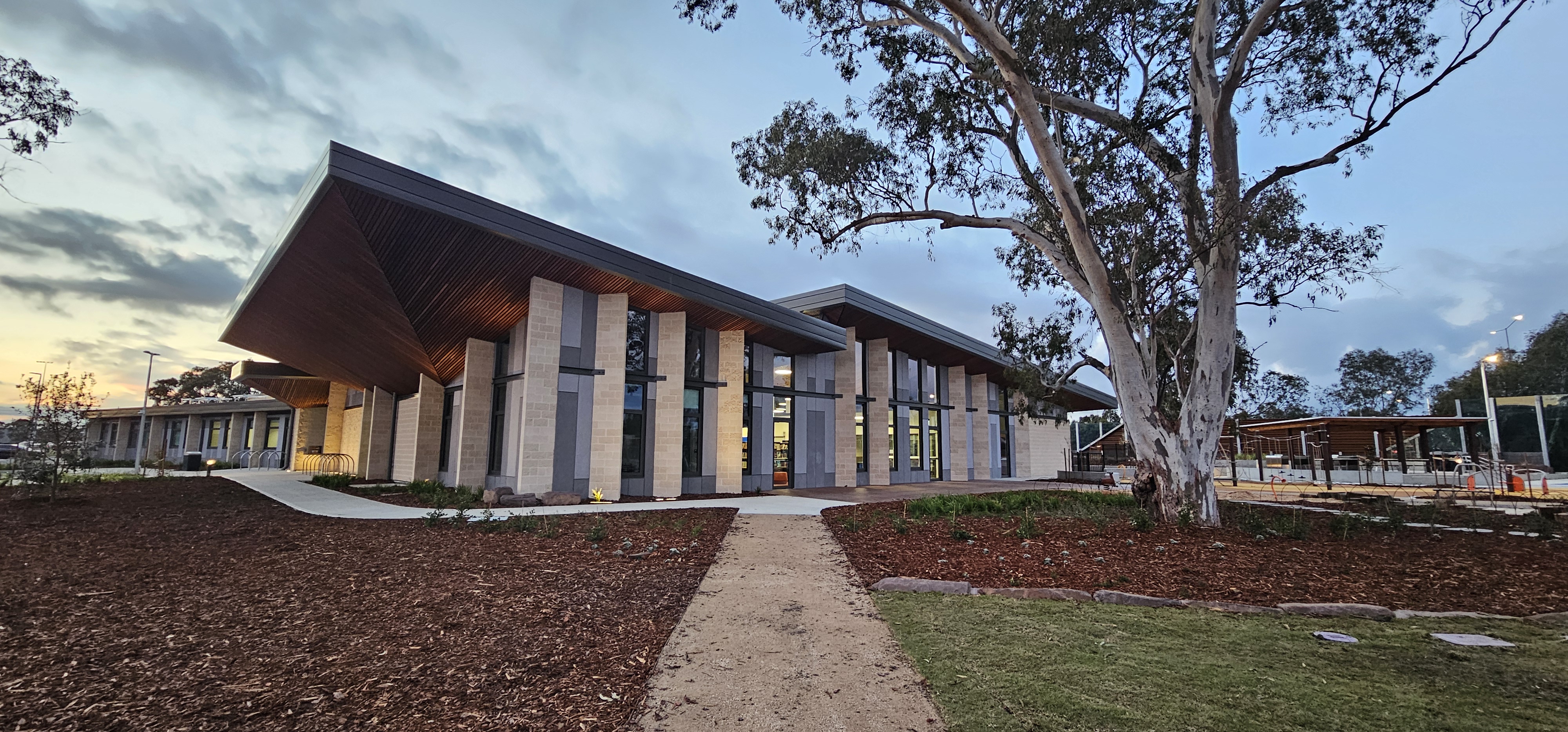 Keysborough Community Hub exterior.