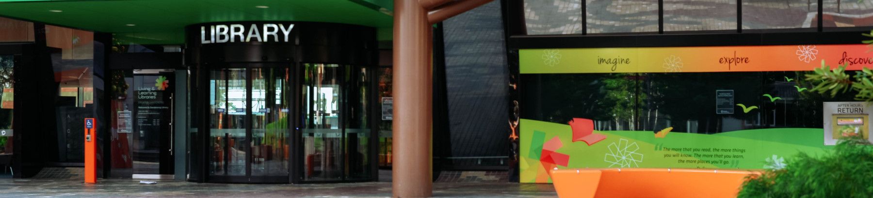 Dandenong Library exterior.