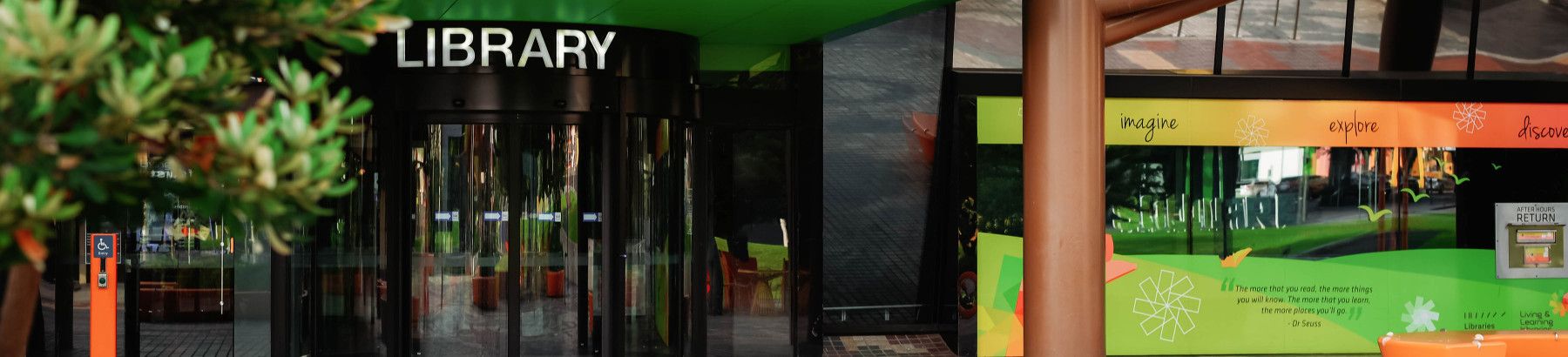 Dandenong Library exterior.